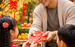 Lì xì đầu năm: Niềm vui tinh thần có lợi cho sức khỏe