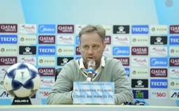 HLV Polking nói thẳng về án phạt của AFC: 'CLB CAHN không chối bỏ trách nhiệm, nhưng...'