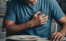 Tết nhiều niềm vui, ăn uống thế nào để bảo vệ tim?