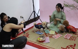 Thú cưng lên đồ chụp ảnh tết, chủ chi tiền triệu vẫn vui