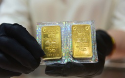 Giá vàng, bạc tiếp tục rơi thẳng đứng, nhà đầu tư choáng váng