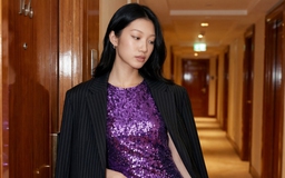 Áo blazer hợp mọi phong cách, từ công sở đến đường phố