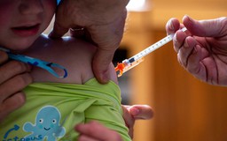 15 bang Mỹ kiện chính quyền liên bang về chính sách vắc xin cho trẻ em