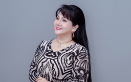 40 năm làm nghệ thuật, ‘nữ hoàng rock’ ra sao ở tuổi 62?