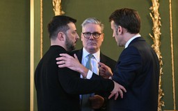 Tình báo Nga nói Anh và Pháp tính cấp vũ khí hạt nhân cho Ukraine