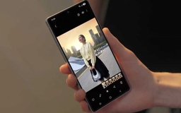 Samsung tung video 15 giây 'đá xoáy' Apple trước ngày ra mắt Galaxy S26