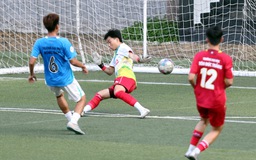 Đại chiến bóng đá sinh viên: Tân binh có HLV ngoại gây sốc trước vòng chung kết