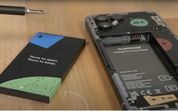 Người dùng sắp được tự thay pin iPhone và Galaxy