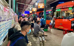 Đi tàu, xe đường dài về quê ăn tết: Làm sao để đỡ say, bớt mệt?