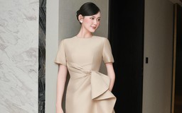 Váy chiết eo tạo nên vòng 2 thon gọn và quyến rũ