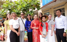 Học sinh Cần Thơ rộn ràng đón tết cổ truyền ngay tại sân trường