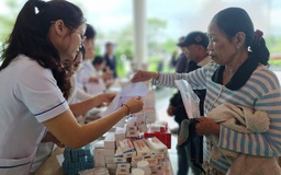 1.300 suất quà tết đến với người nghèo Đà Nẵng