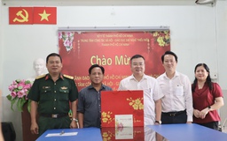 Đoàn công tác TP.HCM thăm, chúc tết các trung tâm chăm sóc trẻ em đặc biệt