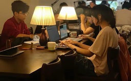 Sát tết, vẫn 'chạy deadline' xuyên đêm