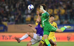 Cao Văn Bình hay nhưng SLNA vẫn trắng tay vì Hoàng Hên và Hai Long quá 'cháy': Hà Nội thắng đậm!