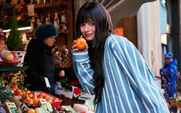 Diện trang phục kẻ sọc dọc, nàng dễ dàng 'ăn gian' chiều cao đầy tinh tế