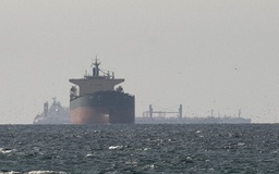 Iran tuyên bố cho tàu của mọi nước qua eo biển Hormuz, trừ Mỹ và Israel