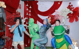 Độc lạ dịch vụ hóa thân thành siêu nhân đi ‘quẩy’ đám cưới