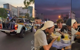 Clip nhóm người bày bàn ăn trên thùng xe bán tải gây bức xúc, CSGT vào cuộc