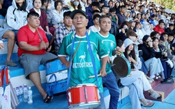 Hội người hâm mộ bóng đá Khánh Hòa tiếp lửa khán đài TNSV THACO Cup 2026