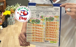 Ủng hộ người bán dạo, khách Vĩnh Long trúng độc đắc 30 tỉ xổ số miền Nam