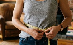 Giảm cân thành công nhưng bụng vẫn to: Nguyên nhân và cách xử lý