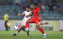 HLV Kim Sang-sik bình luận rất hay về Hoàng Hên và Văn Hậu, bất ngờ nhắc đến... cân nặng Xuân Son