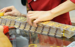 Giá vàng trong nước cao hơn thế giới gần 30 triệu đồng/lượng