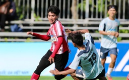 Trợ lý HLV Lào: 'Chúng tôi cổ vũ hết mình cho Trường ĐH Nha Trang’