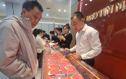 Vì sao giá vàng 'lao dốc' bất chấp căng thẳng địa chính trị leo thang?