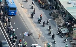 TP.HCM: Va chạm với xe buýt, người đàn ông tử vong tại chỗ