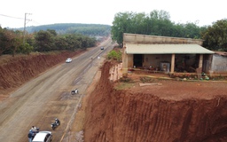 Sau nhận tiền hỗ trợ để đến nơi ở tạm, 8 hộ dân mong muốn gì?