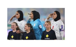 Đội tuyển nữ Iran thay đổi đặc biệt nhưng vẫn thua đậm Úc: Phải quyết đấu Philippines giành vé vớt