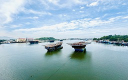 2 tàu cá Quảng Ngãi chở 70 ngư dân hỏng máy, cầu cứu hỗ trợ trên biển