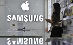 Apple 'cầu cứu' Samsung để chứng minh iPhone không độc quyền