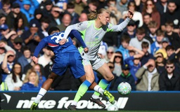 Man City phả hơi nóng lên Arsenal nhờ thắng đậm Chelsea, Tottenham chính thức 'lâm nguy'