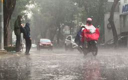 Miền Bắc, miền Trung sắp có mưa giông 'giải nhiệt' sau đợt nắng nóng 41 độ