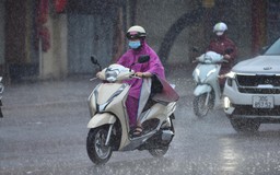Miền Bắc mưa 5 ngày do không khí lạnh, miền Trung nắng gay gắt cuối tháng 4