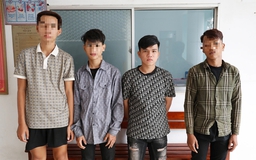 Bắt nhóm nghi phạm khống chế người đi đường, thực hiện nhiều vụ cướp tài sản