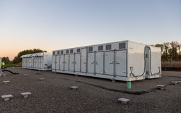 Lý do Google đầu tư mạnh vào pin gỉ sét thay vì lithium