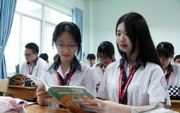 Miễn phí sách giáo khoa: Không nhất thiết áp dụng đại trà cho tất cả học sinh