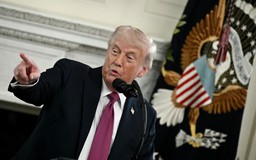 Tổng thống Trump vừa gia hạn lệnh ngừng bắn với Iran