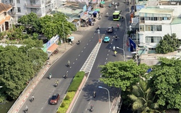 Vạch xương cá kênh hóa dòng xe là gì, đè lên bị phạt bao nhiêu?