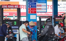 Giá xăng dầu hôm nay 23.4.2026: Xăng trong nước tăng hay giảm?