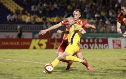Nghệ An cam kết kêu gọi tài trợ 45 tỉ đồng để SLNA không bỏ V-League 2026-2027    