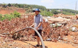 Sống cạnh hồ chứa, người dân vẫn thiếu nước