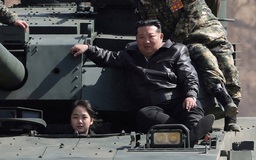 Tình báo Hàn Quốc: Con gái ông Kim Jong-un có thể kế vị cha trong tương lai