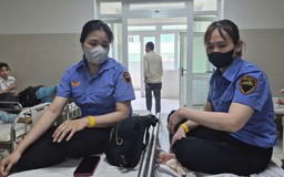 Ngăn người vượt rào chắn đường sắt, bị đánh ngất xỉu: '20 năm làm nghề chưa từng thấy'