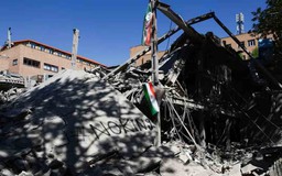 Mỹ - Iran ngừng bắn mong manh giữa bất đồng sâu sắc