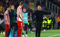 Barcelona ‘phơi áo’ đau đớn trên sân nhà, HLV Hansi Flick tố trọng tài và tổ VAR thiên vị